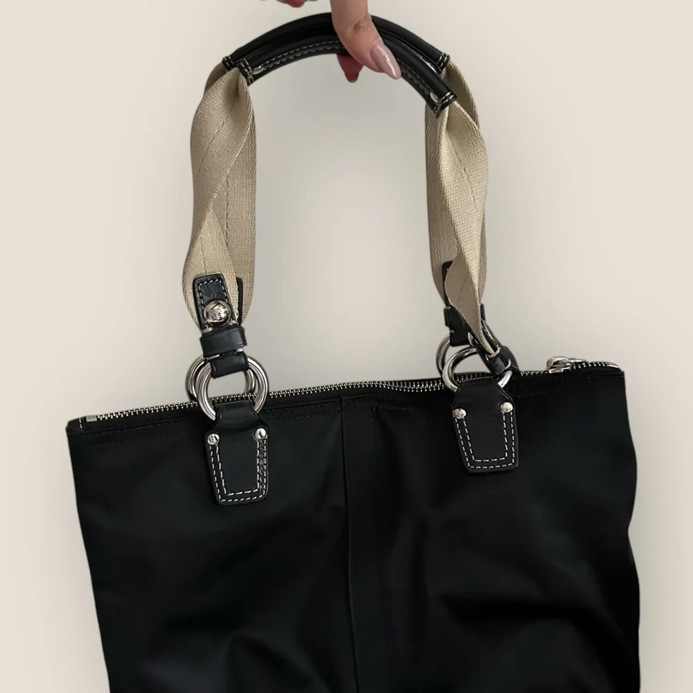 Coach | Vintage Y2K | Hampton Bag | Black with Blue Interior